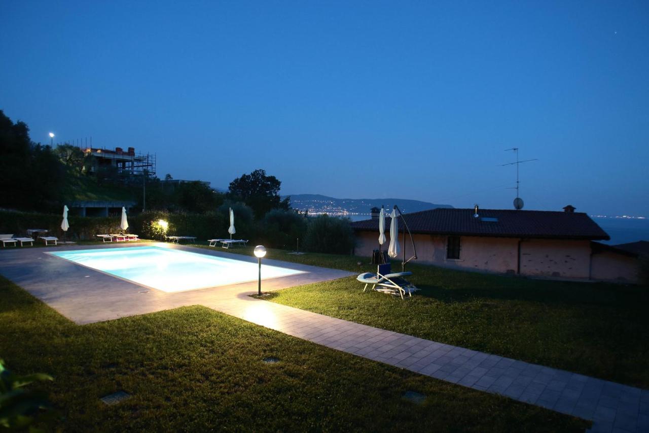 Panorama Lake View, Pool & Garden, 2 Bathrooms, Kingsize & Single-Beds, Fast Internet Toscolano Maderno Exterior photo